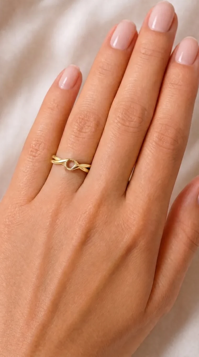 Ring on hand preview